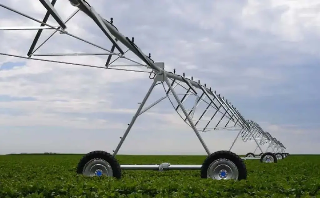 Reinke Electrogator 3 center pivot irrigation system